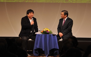 錦織氏と小林学長の対談