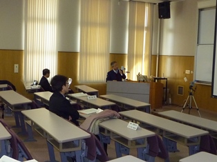 山口　修平　教授の発表