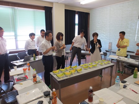 試食会2.jpg 試食会2.jpg