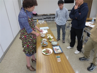 試食会1.jpg 試食会1.jpg