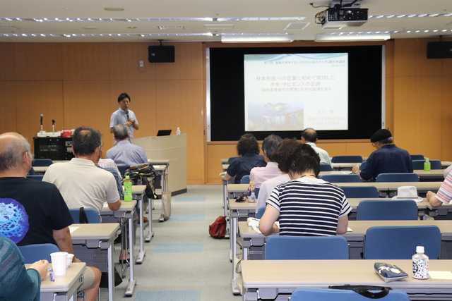 及川准教授の講演の様子