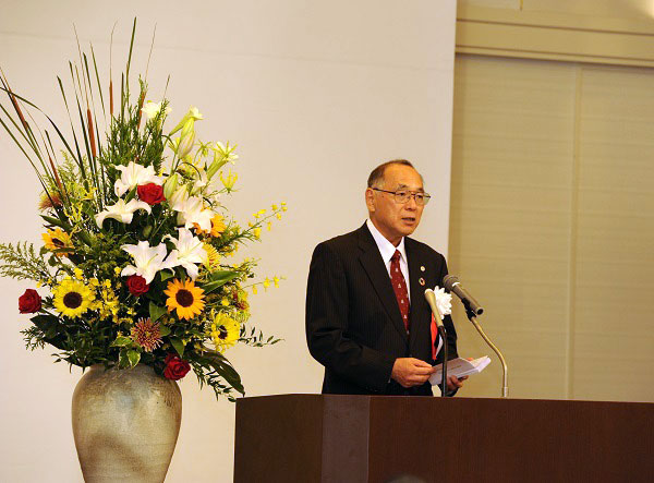 服部泰直学長