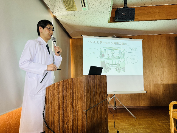 酒井先生プレゼンの様子