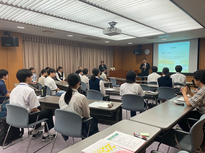 使用する画像1 学長による挨拶