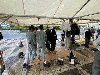 「古代たたら復元操業」の様子