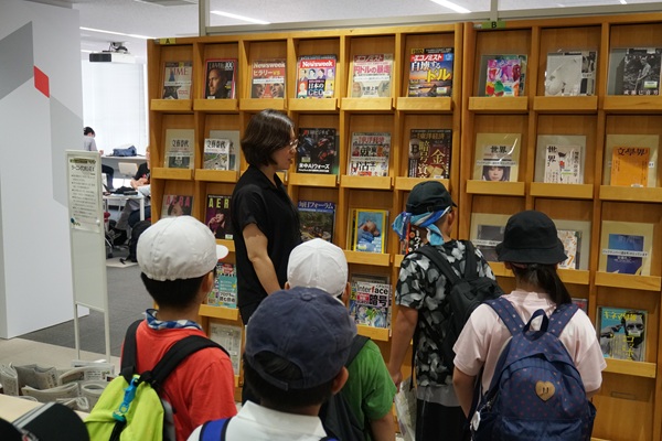 大学の図書館を見学 大学の図書館を見学