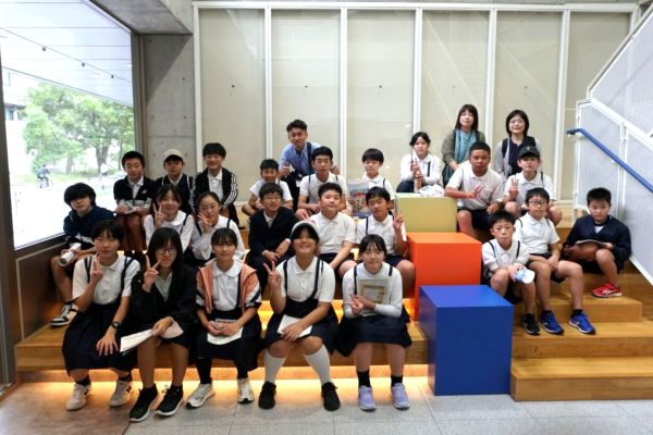 見学の最後にNEXTAで記念撮影