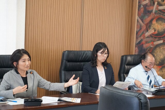 高橋副学長、丸山部門長、片岡副学長