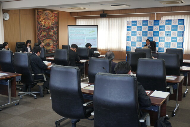 学長記者会見の様子