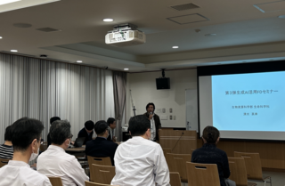 清水先生の講演の様子