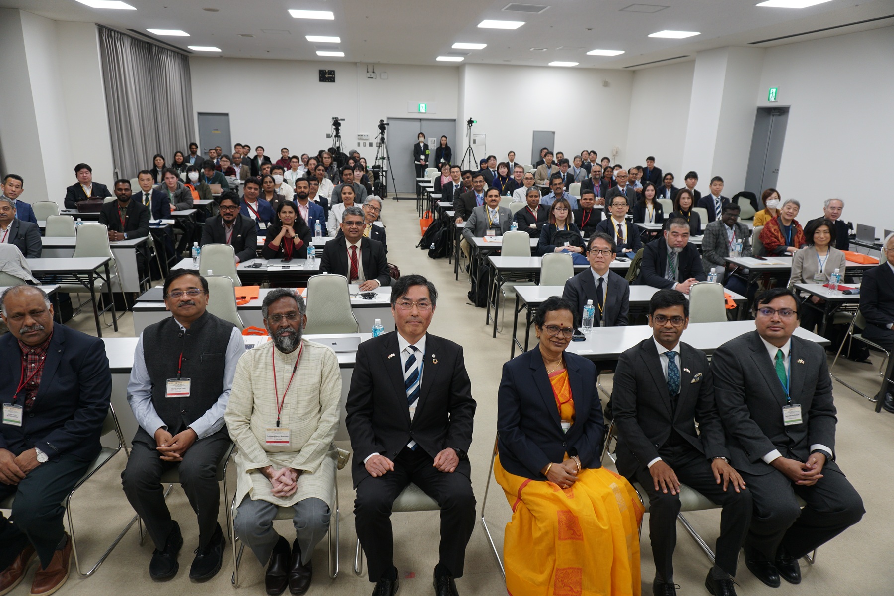 シンポジウム集合写真