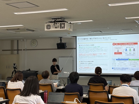 松江キャンパスでのセミナーの説明の様子