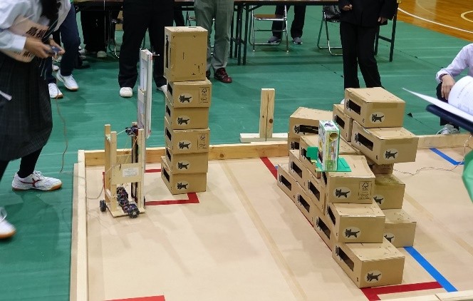 ed-12_ 中学生創造アイデアロボットコンテストの審査